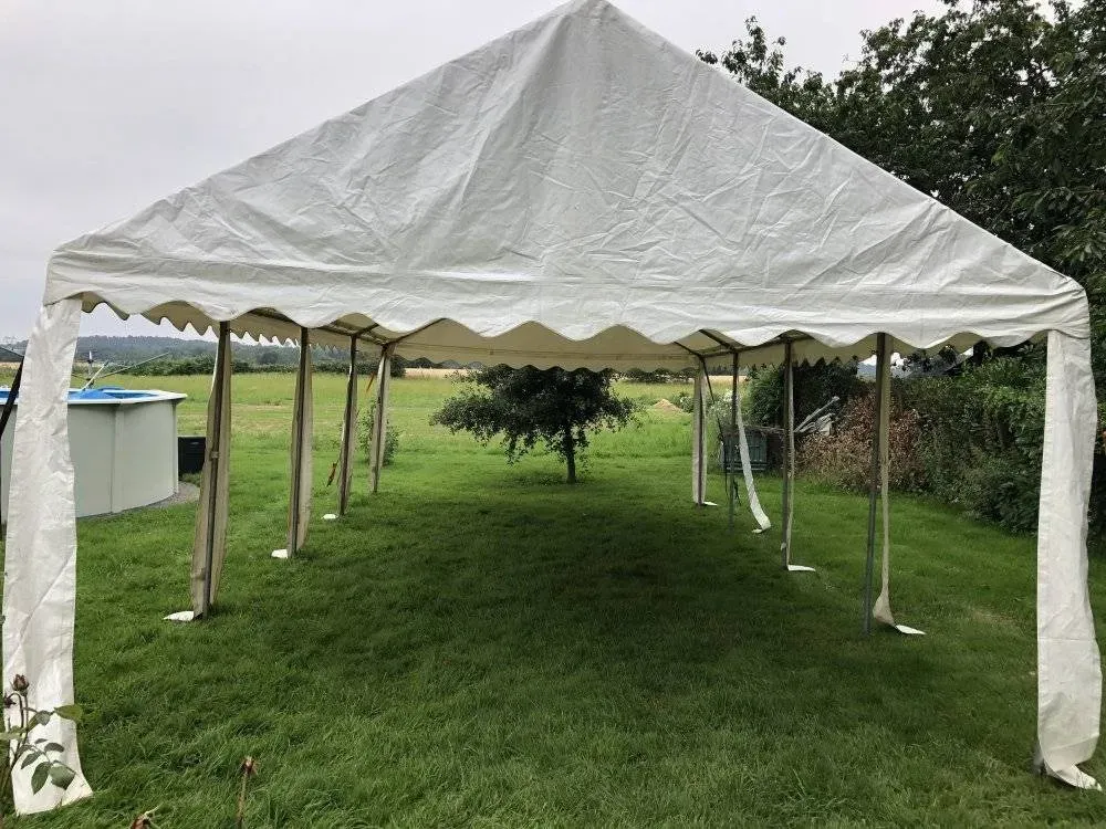 Location de tentes près de Maxent